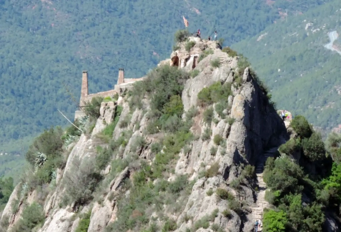 Camins amagats sota Montserrat: ruta a Sant Salvador de les Espases