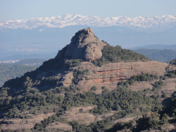 Camí de la Costa de la Mata, la Sabatera, el pujol del Llobet, les Llosades i la canal de la Brega