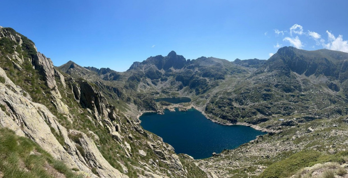 Pic d'Escobés (2.779 m) i Pic Noé (2.745 m) amb nit al refugi de Juclar