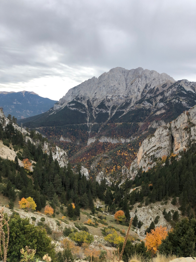 A l’ombra del Pedraforca: Santuari del Gresolet, el coll de Bauma, i de les Bassotes