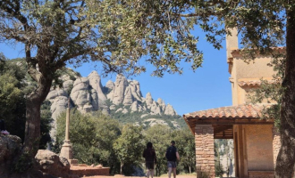 Camí dels Degotalls, ermita Sant Miquel i Monestir de Montserrat
