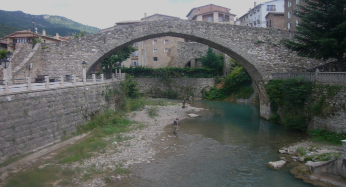 La Pobla de Lillet i Santuari de Falgars amb l’Associació Lillet A.E.L.
