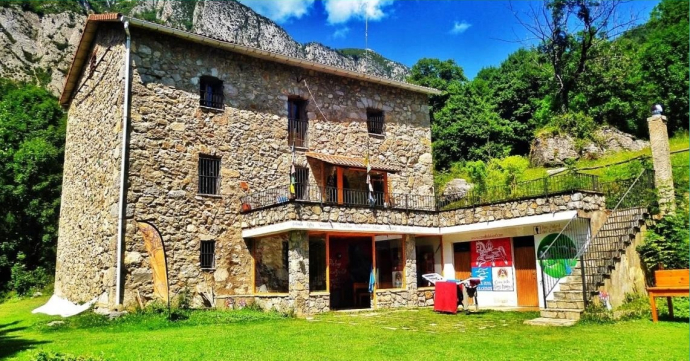 Dormim a un refugi i anem a caçar bolets pel Berguedà!