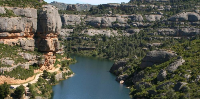 Cova de la taverna i escalada esportiva a Margalef