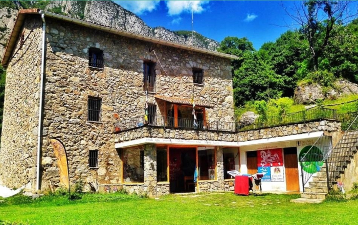 Dormim a un refugi i anem a caçar bolets pel Berguedà!